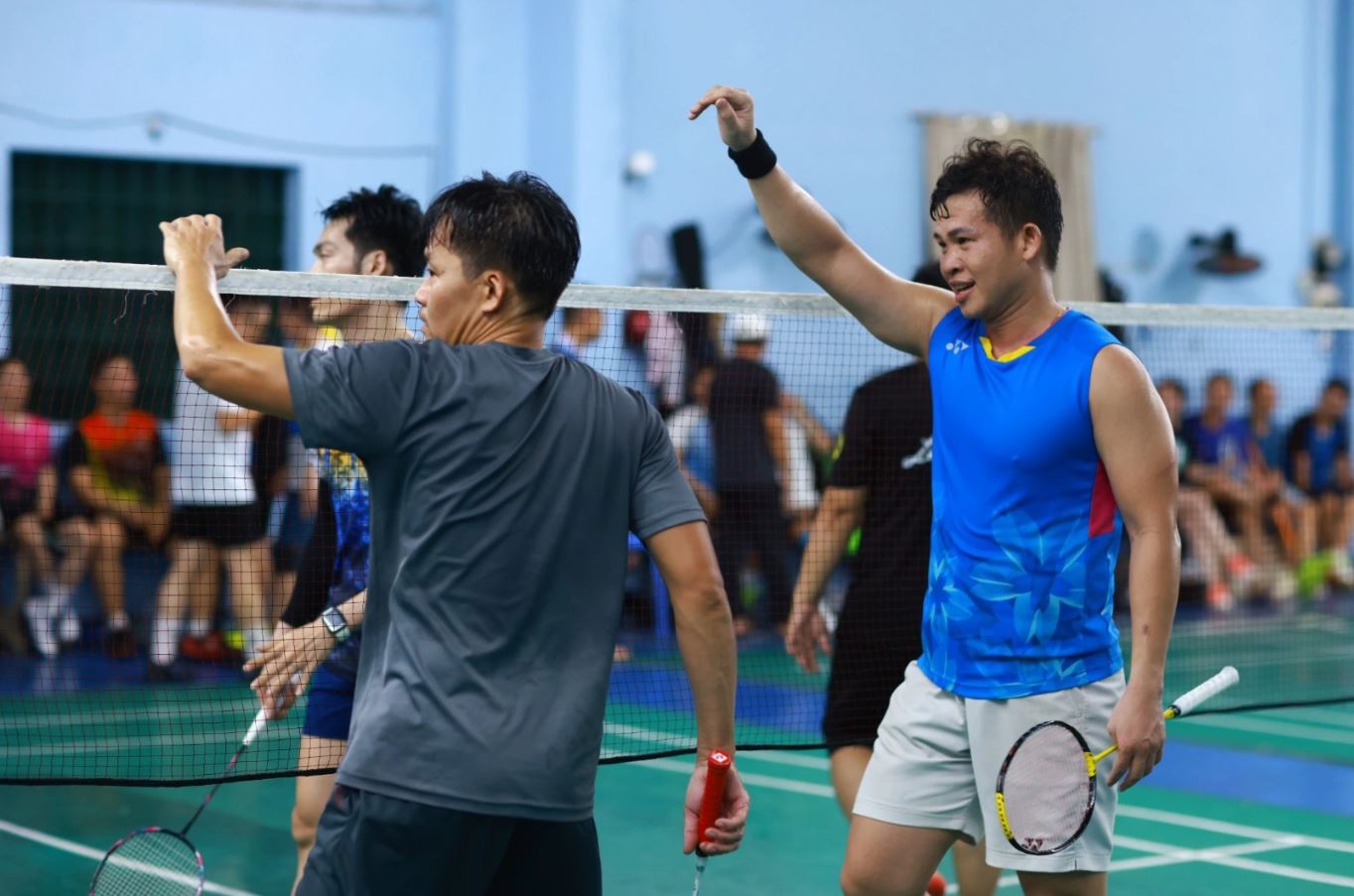 Tay vợt phong trào là ai? Góc nhìn đa chiều về thế giới cầu lông nghiệp dư